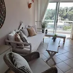 Apartamento Balcony By The Sea PalaiónTsiflíkion