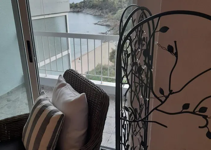 Апартаменты Balcony By The Sea Палеон-Цифликион